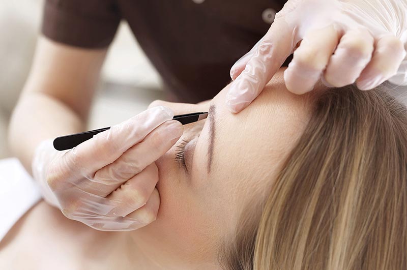 Brows correction Amsterdam