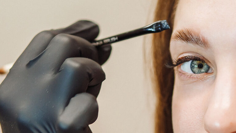 Brows correction Amsterdam