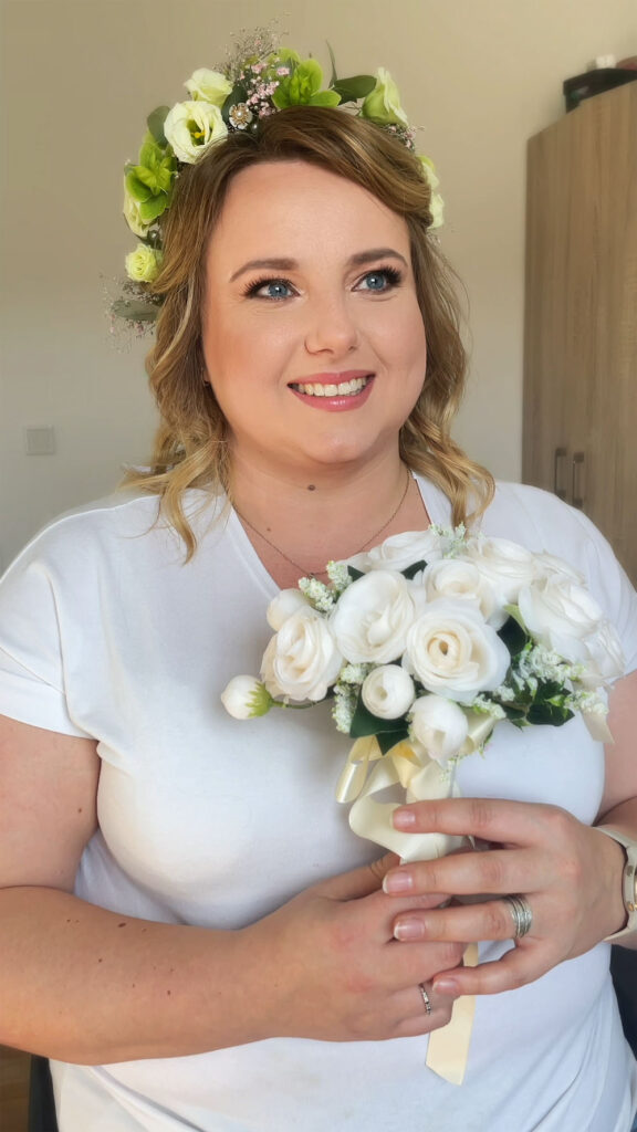 Bridal hairstylist at home